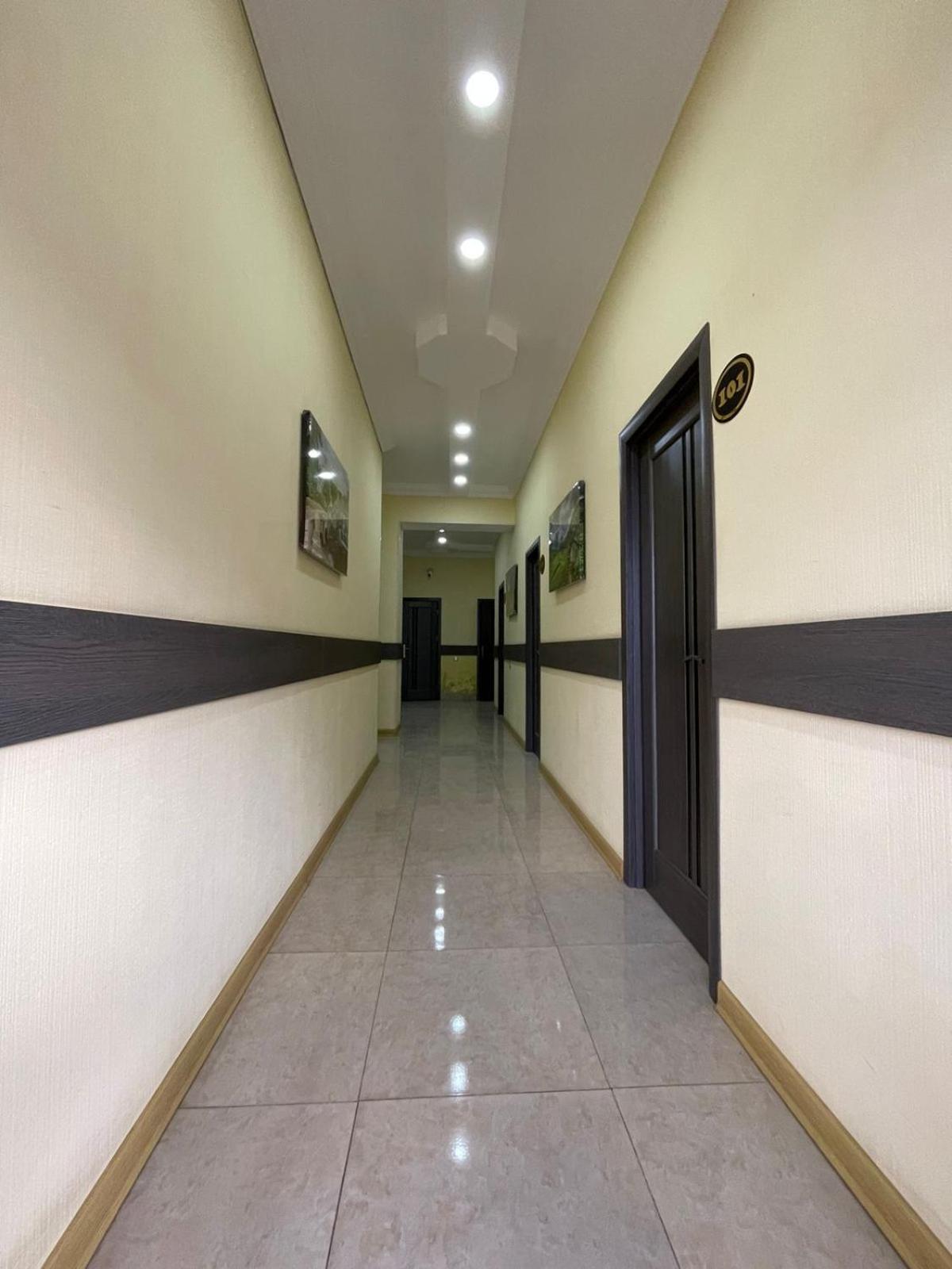 Rahat Hotel กันจา ภายนอก รูปภาพ